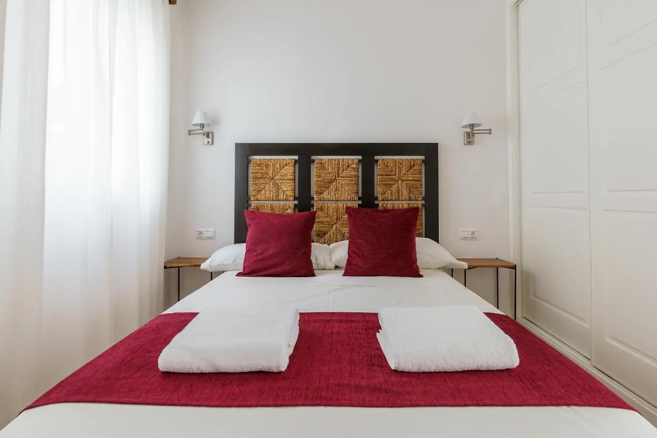 Apartamento ALMAR Puerto by AlohaMálaga