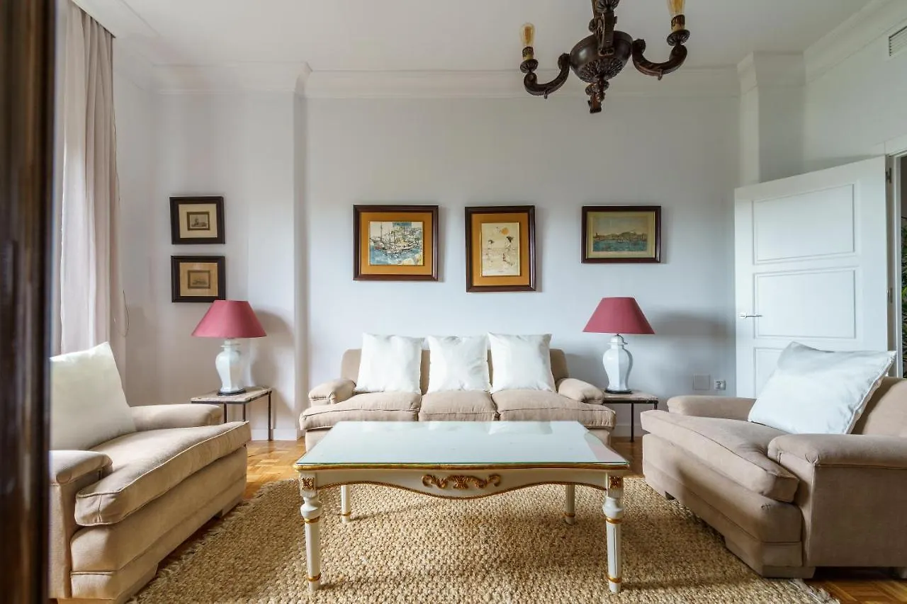 Apartamento ALMAR Puerto by AlohaMálaga