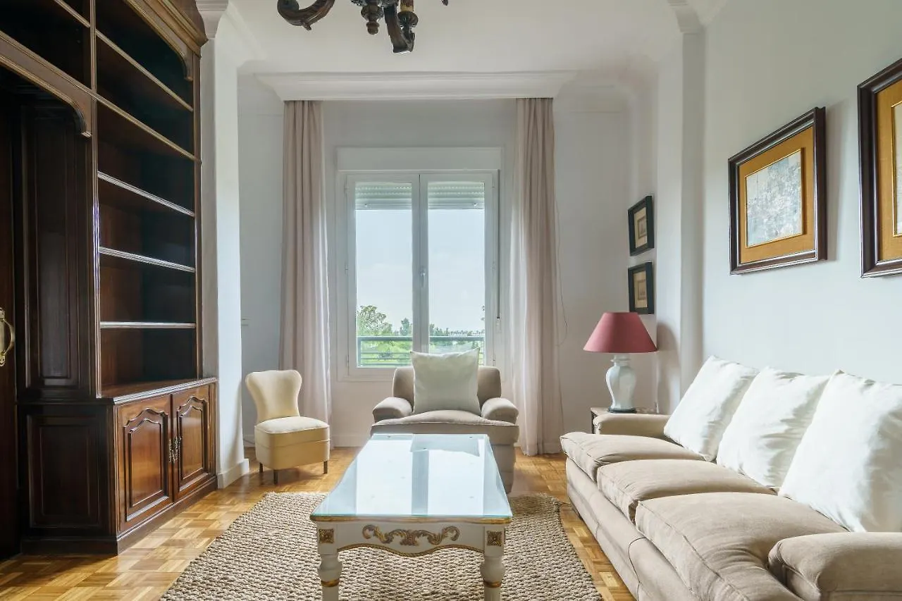 Apartamento ALMAR Puerto by AlohaMálaga